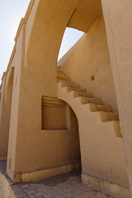 Mehriz-Caravanserail et fort de Saryazd-013